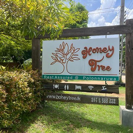 Honey Tree Polonnaruwa Hotel Exterior foto